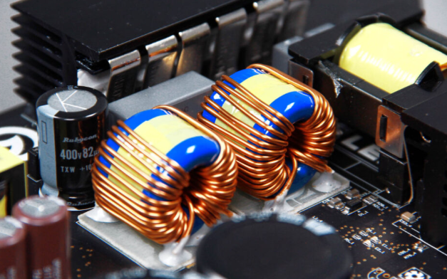 Tại sao cục đẩy công suất nguồn xung hay bị ngắt nguồn khi sử dụng